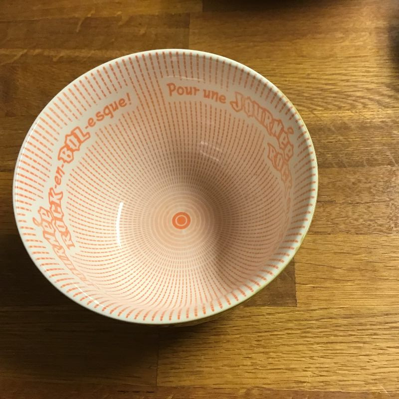 Porcelænsskål med indvendig